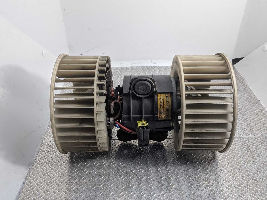 Вентилятор Моторчик  пічки BMW  X5 E53.