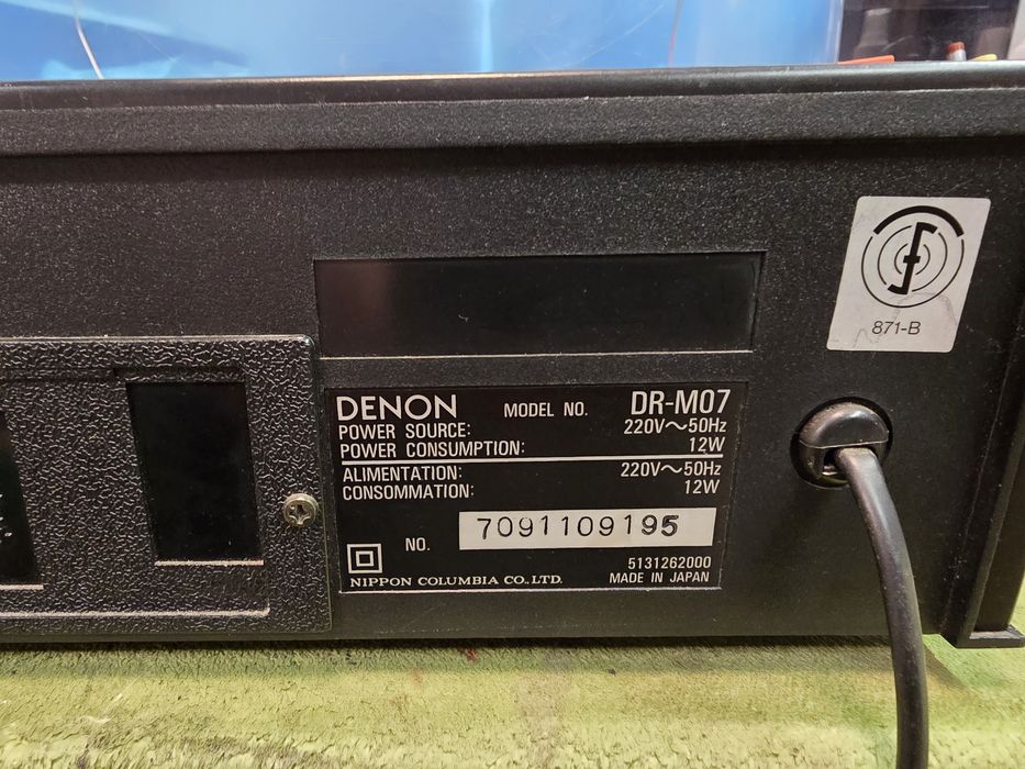 DENON DR-M07 deck magnetofon kasetowy.