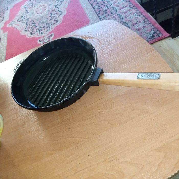 Сковорода гриль Бризоль чугунная 25см