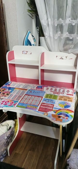 Продам парту для першокласника