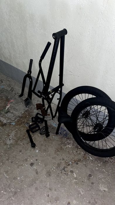 Продаю BMX KINK LAUNCH (Black)