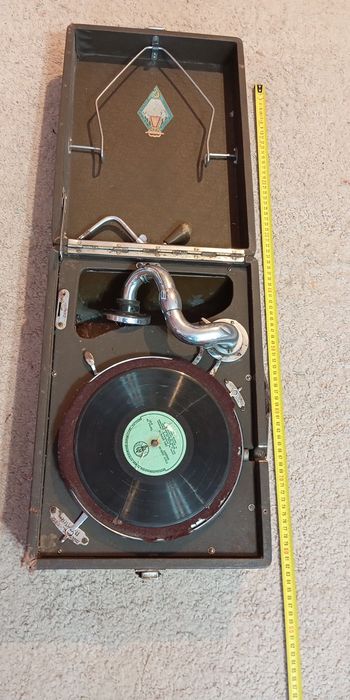 Патефон. Завод им. Молотова