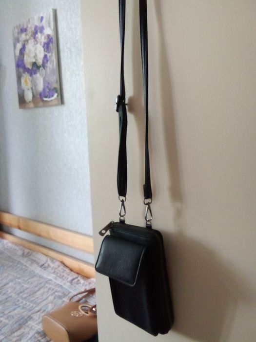 Продам  сумки кожаные и до.