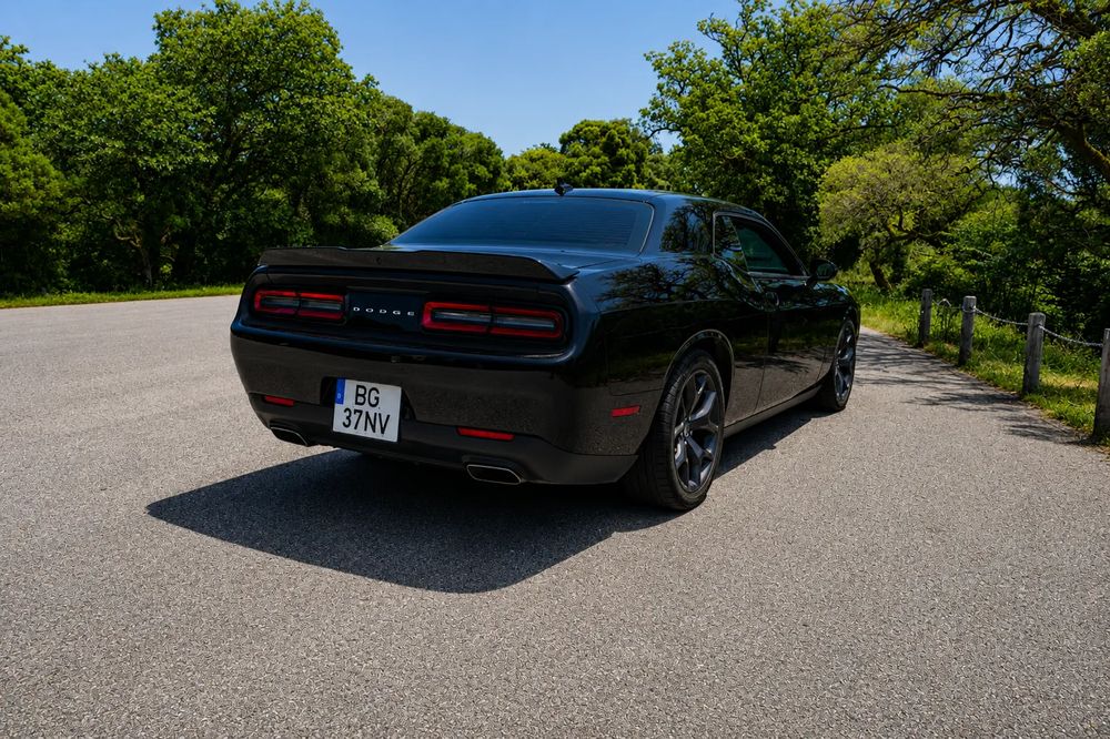 Dodge Challenger Auto SXT Plus