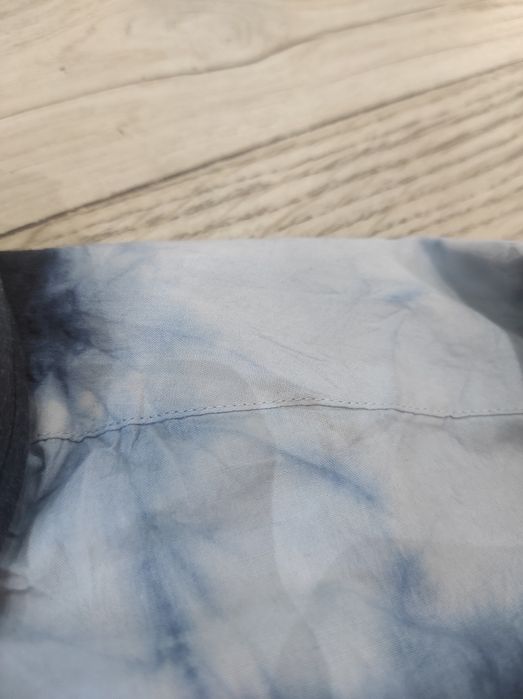Męska koszula z kołnierzykiem batik Quick Match