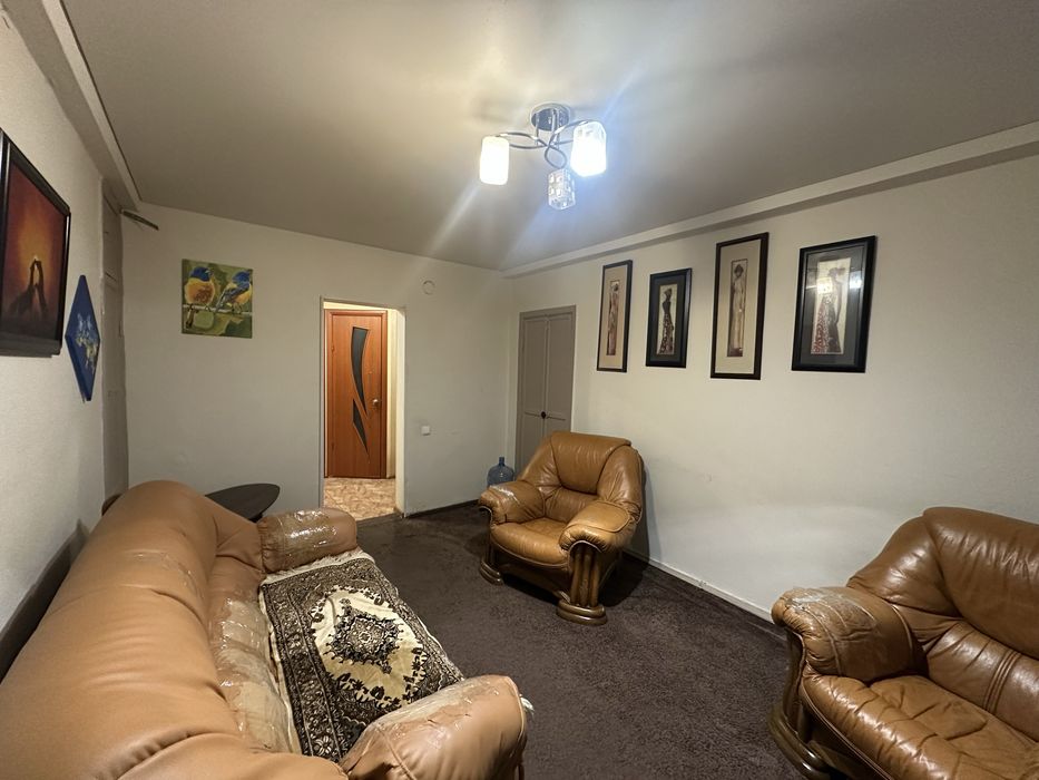 3-кімнатна на Нижньодніпровській 5/5 пов.