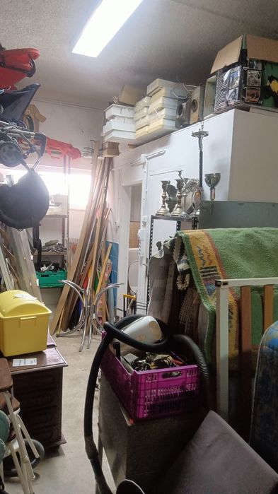 Loja para comércio, armazém ou indústria