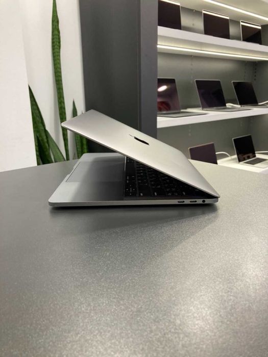 Ноутбук MacBook Pro 13” 2019 i5/8/256 ГАРАНТІЯ 85845