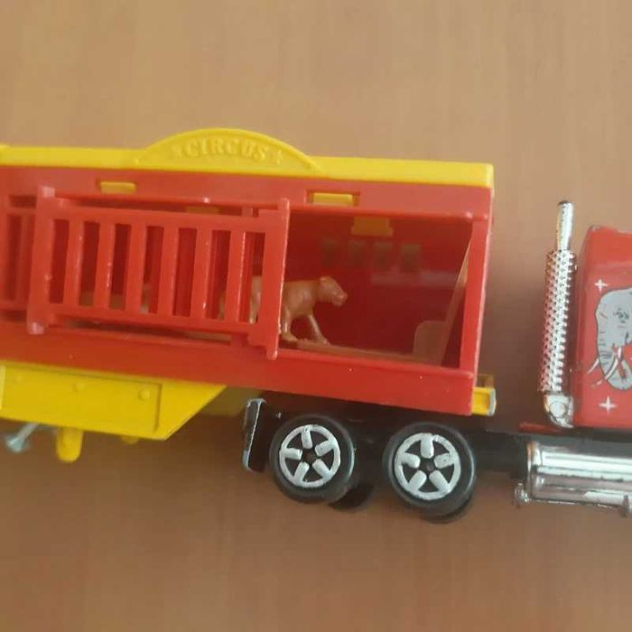 Majorette Super Movers 611 Rocket Magic Circus Semi-circus Trailer