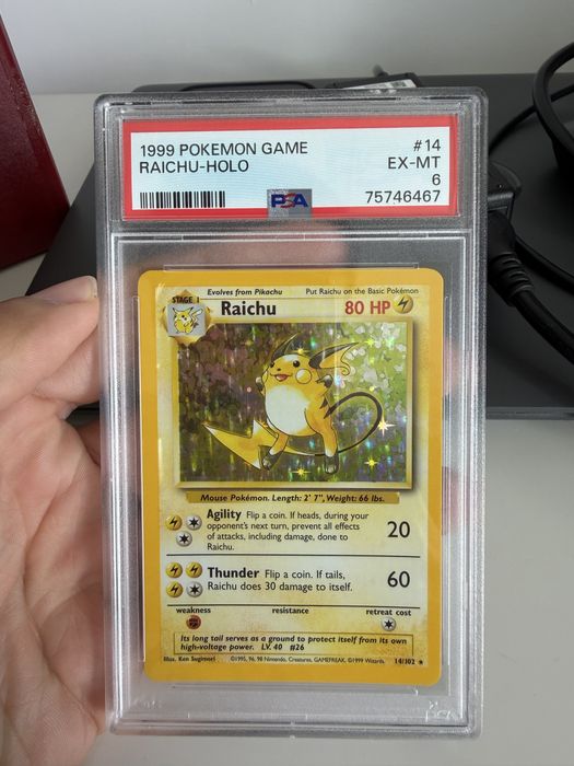 Carta pokemon graded raichu base set holo