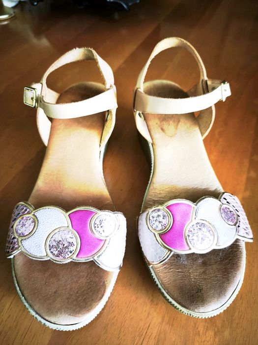 Sandálias estampadas