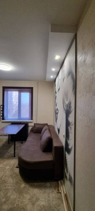 Оренда квартиру на Таврійсткому . Третій поверх .