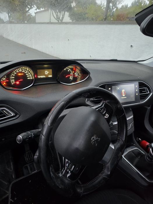 Peugeot 308 SW- Bom estado