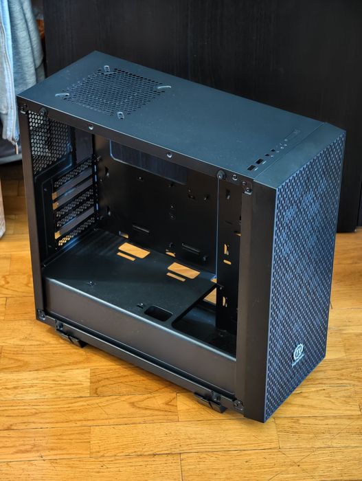 Caixa PC Thermaltake Core G21