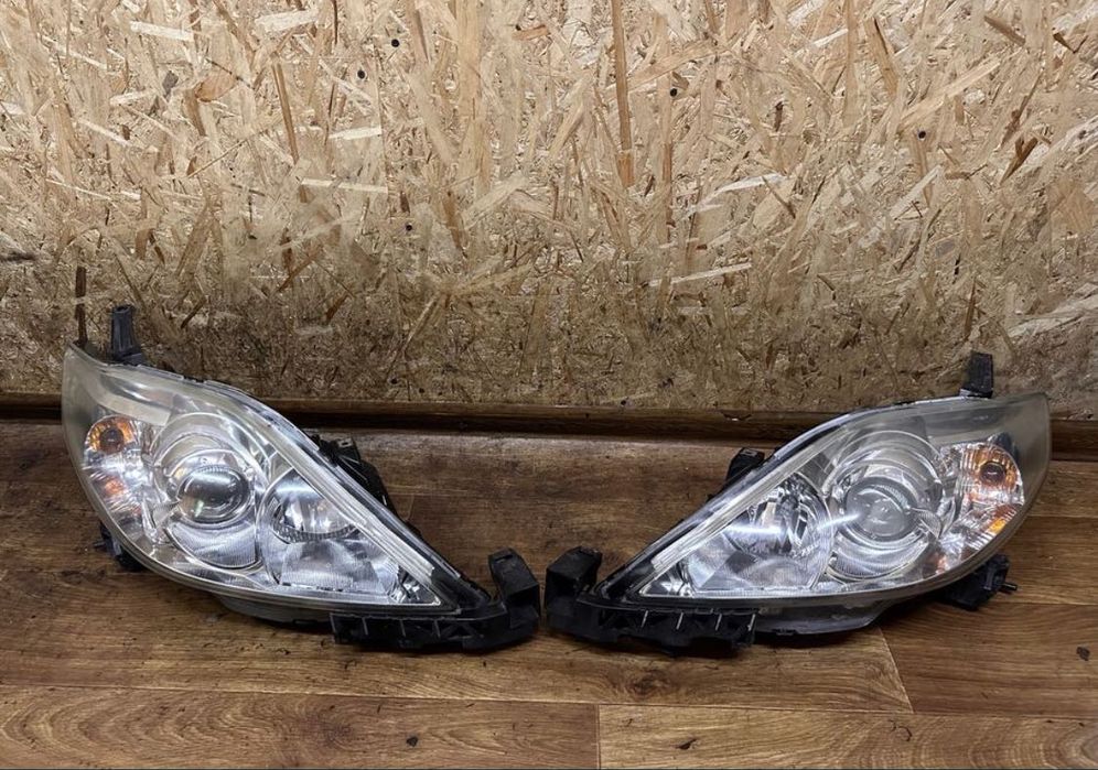 Mazda 5 przed lift lampa reflektor prawy lewy Europa przód cana za st