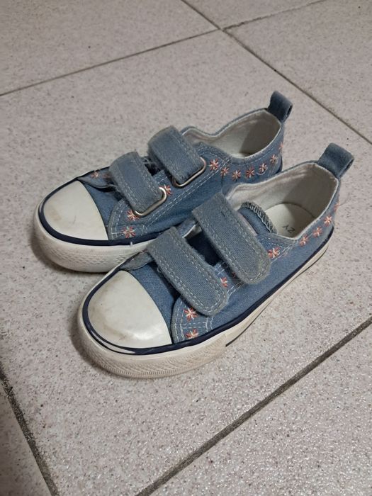 Sapatilhas tamanho 26