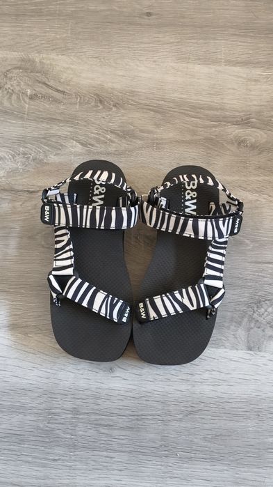 Sandálias plataforma Zebra