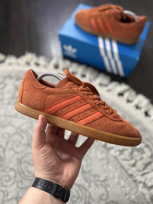Кросівки Adidas Tobacco Помаранчеві 42 - 27 см