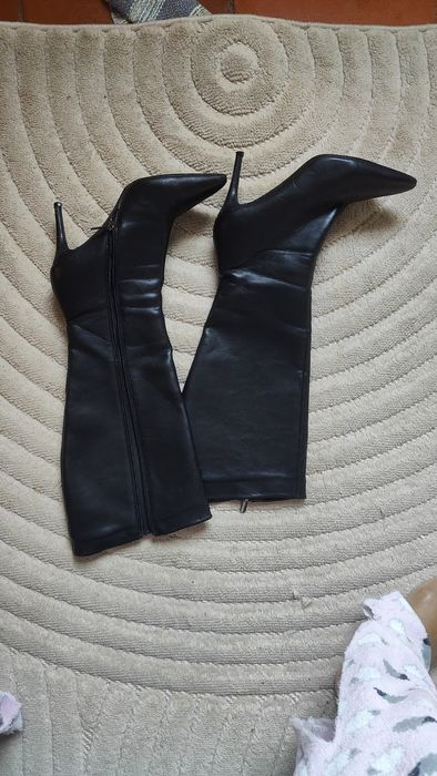 Bota cano longo preta