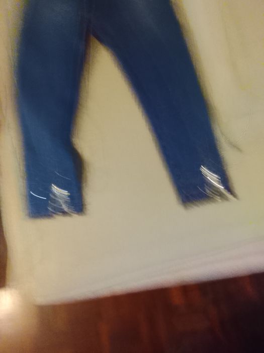 Vendo calcas de ganga como novas