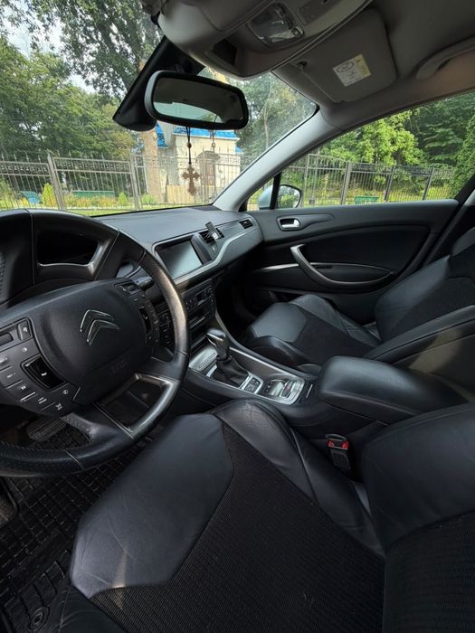 Citroen C5 2015 року дизель 2.0 автомат в ідеальному стані, дуже економна