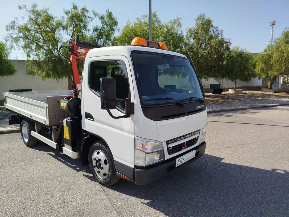 Mitsubishi Canter Fuso Grua