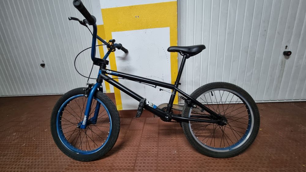BMX Stolen Casino aceito troca por BTT tama S