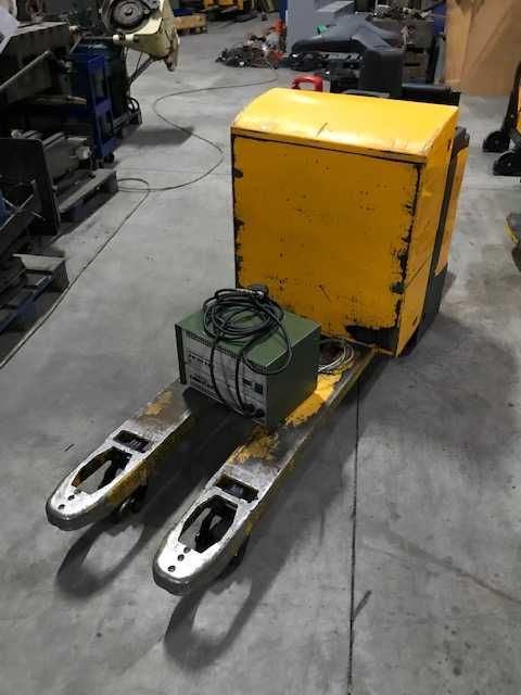 Stackers Jungheinrich Empilhadores Vários modelos