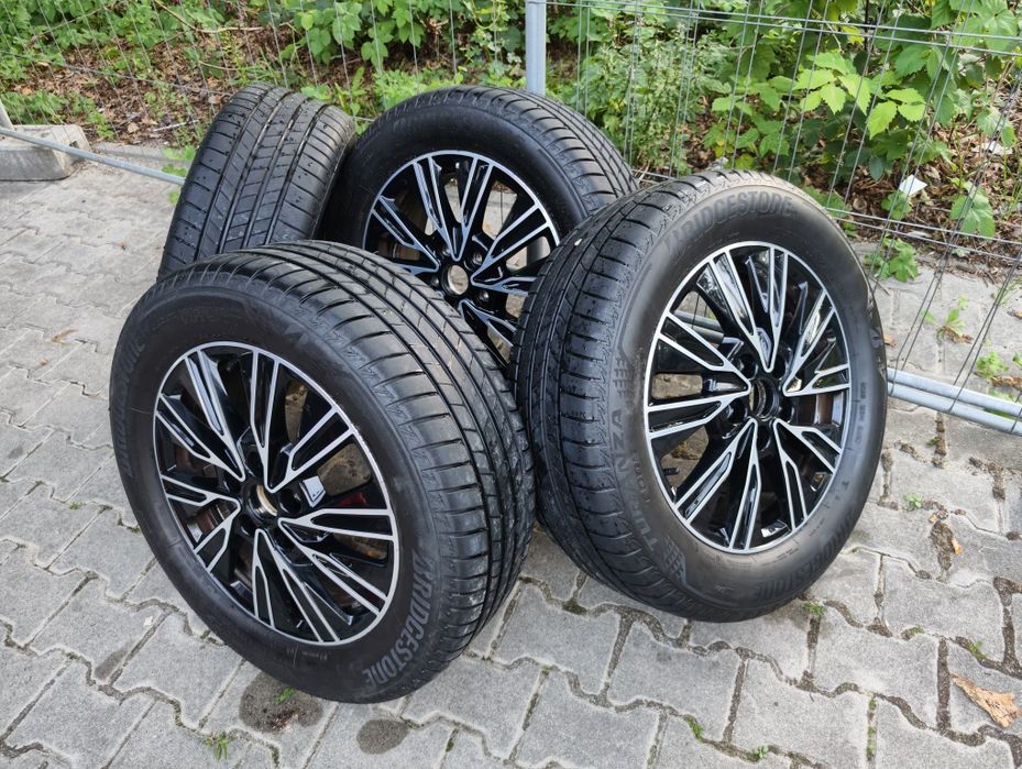 Oryginalne felgi VW Multivan T7 DUNDROD 17" + BRIDGESTONE Turanza T005