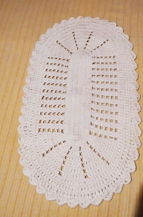 Vendo conjunto de tapetes de crochê feitos a mão