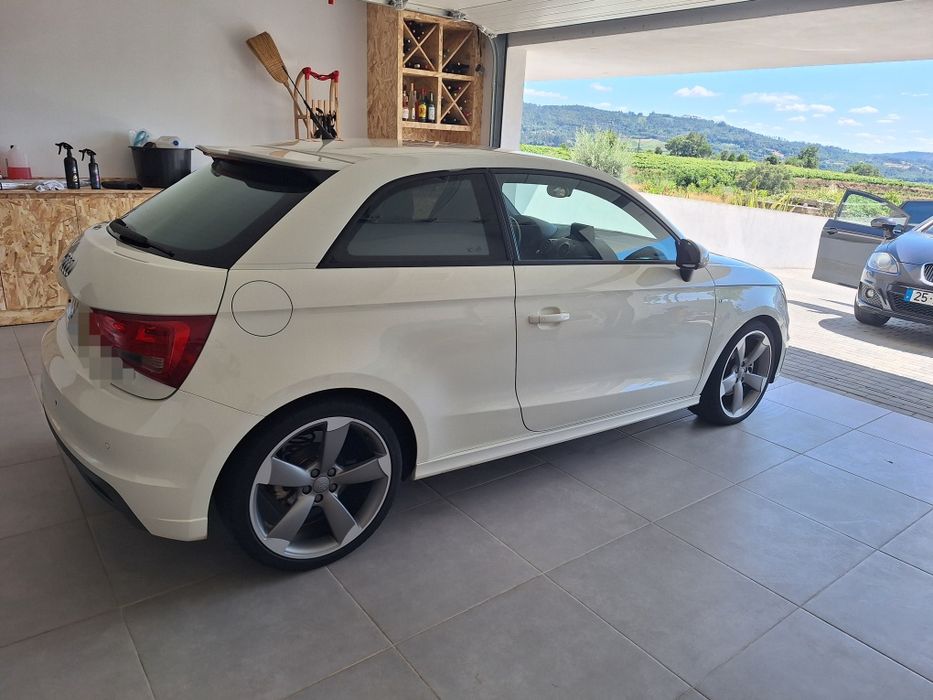 Audi A1 1.6 TDI 105cv S line