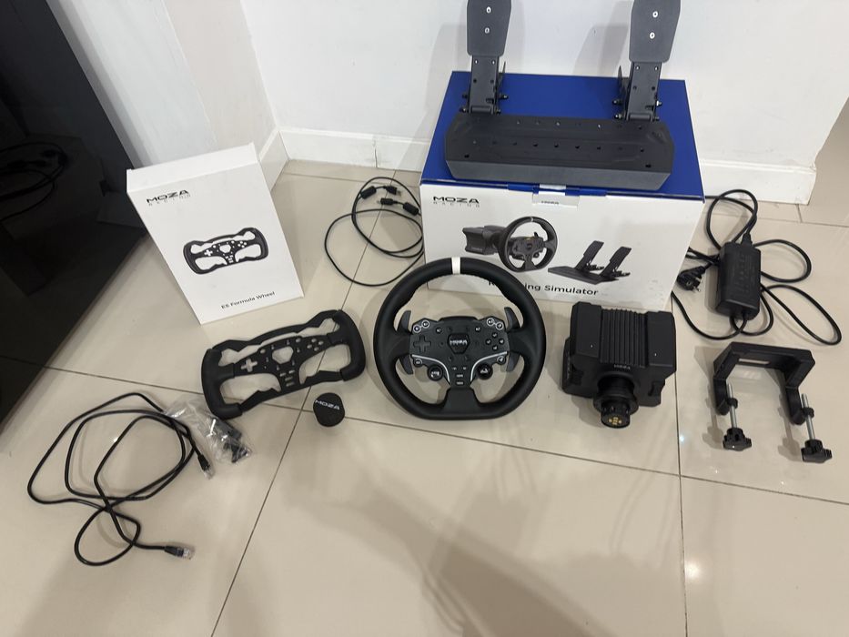 Kierownica Moza R5 budle + Es formula Wheel