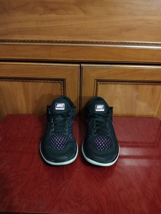 Взуття , кросівки   Nike .