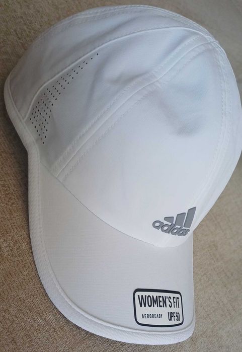 Boné Adidas Aeroneady para mulher