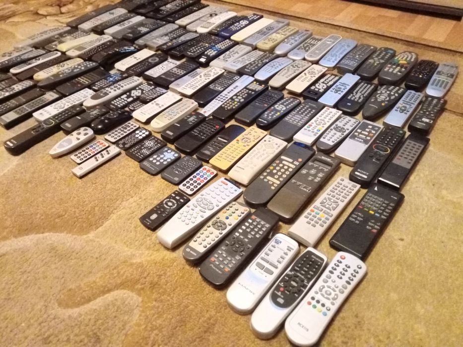 Piloty oryginalne różne