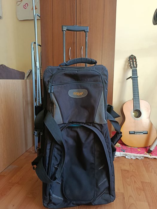 Дорожня валіза на колісах,чемодан