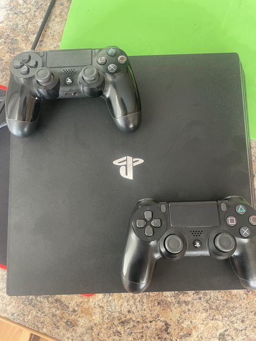 Продам плейстейшин 4 про СТАН ІДЕАЛ!