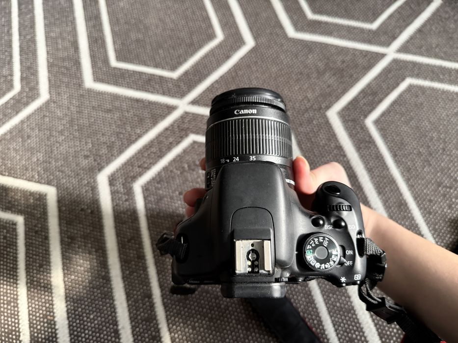 Фотоапарат Canon EOS 600d