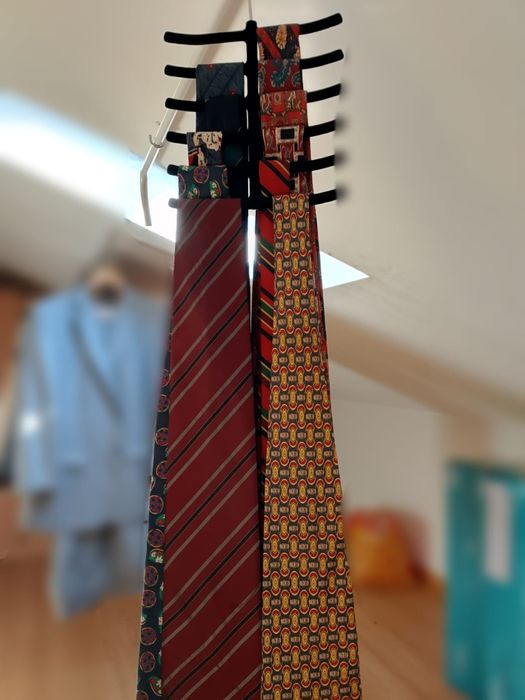 Lote de 5 Gravatas Clássicas - Escolha as suas favoritas!