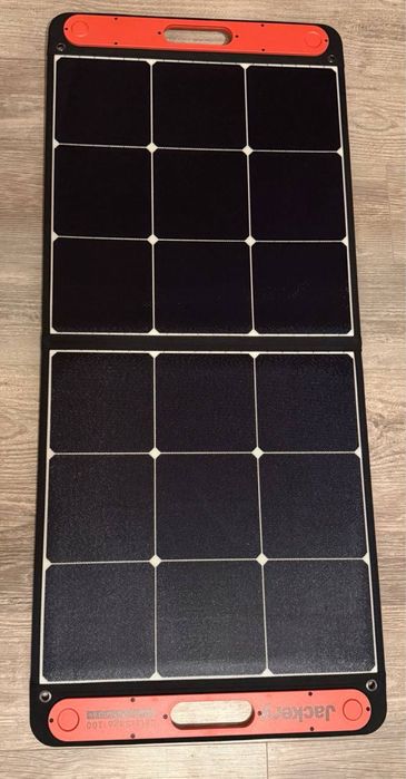 Сонячна панель Jackery SolarSaga 100W — Стан НОВОЇ!