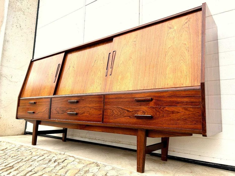 Aparador pau santo olaio vintage + 199comp x 37prof x 46prof x 97alt.