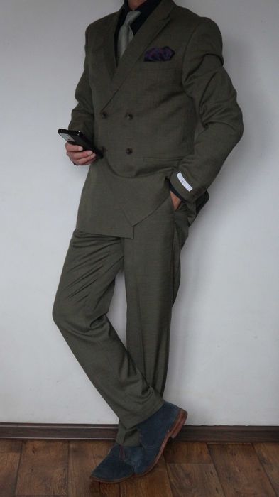 Garnitur Nowy Dwurzędowy Farah Roz. 40 Kol. Khaki Tailoring Fit