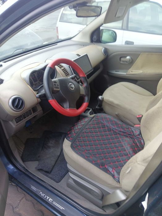 Veiculo em bom estado de chaparia e pintura