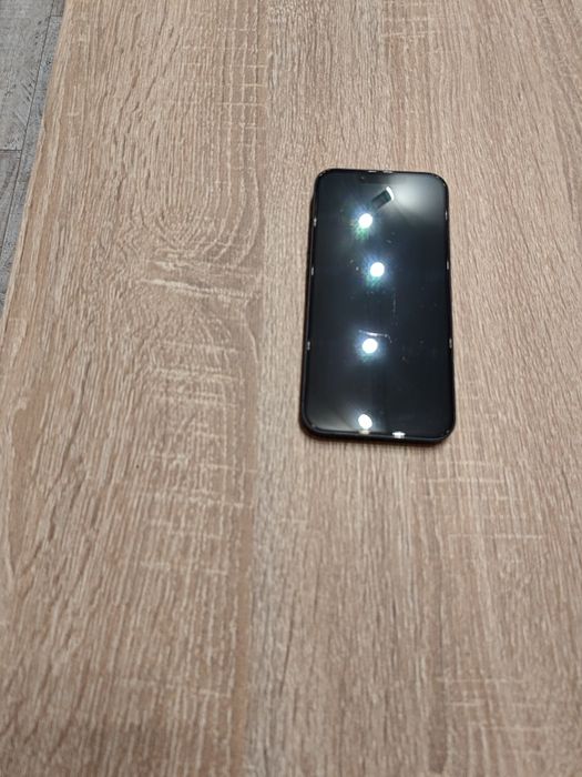 Iphone 13 w bardzo dobrym stanie