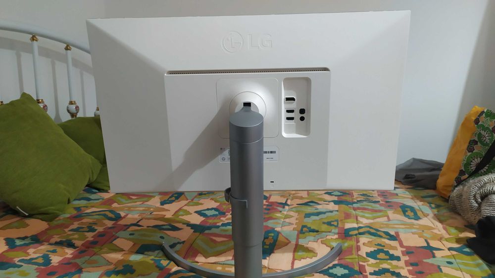 Vendo Monitor LG 4K 27uk650-w e xbox series s