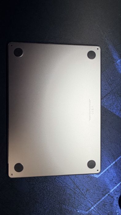 MacBook air M2  8/256