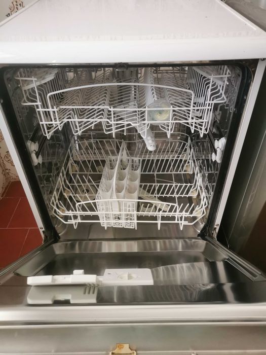 Máquina de lavar loiça Hoover
