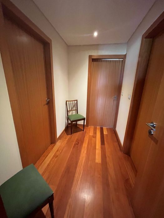 Apartamento T2 para arrendar Pedroucos