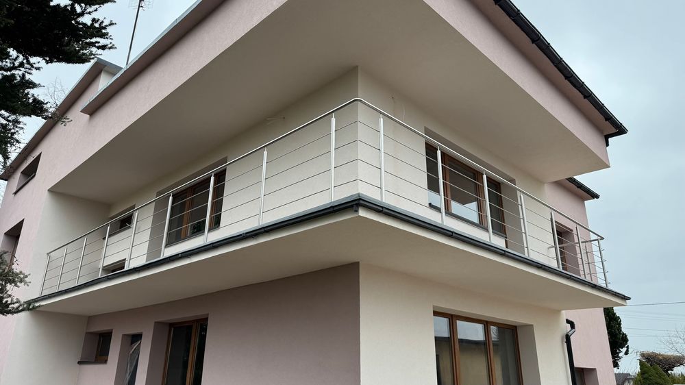 Balustrady nierdzewne zabezpieczenia okienne