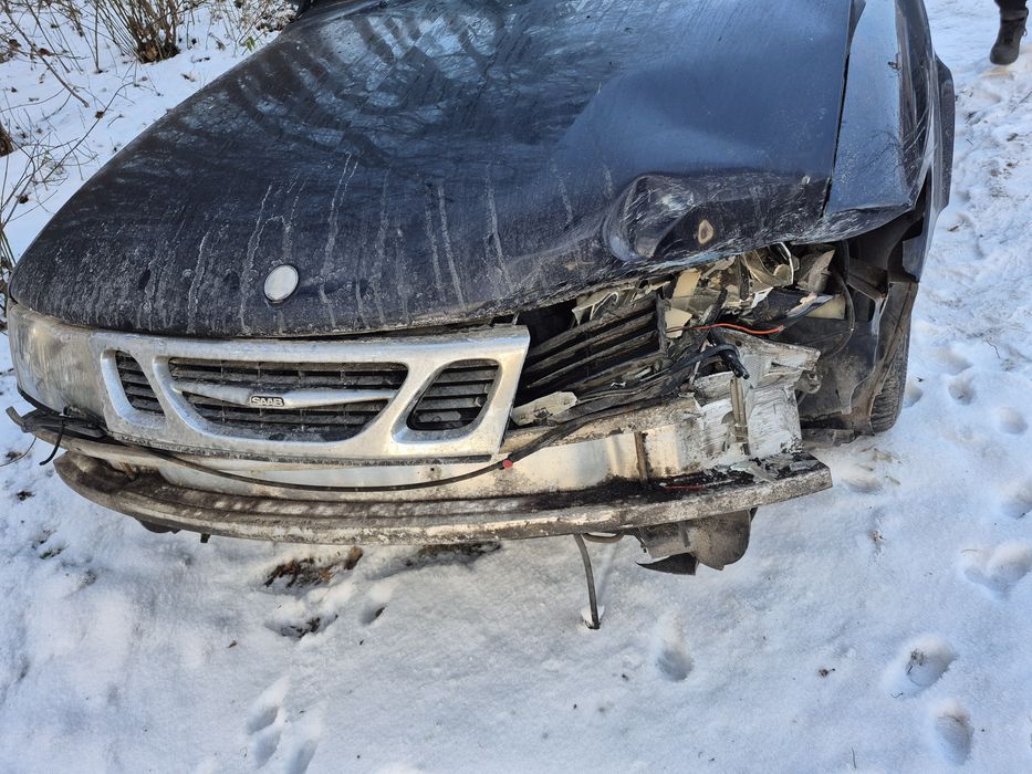 Saab 93 2.0 uszkodzony